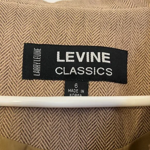 Larry Levine Classics Women Beige Tan Trench Coat Button Polyester Long - Picture 6 of 7